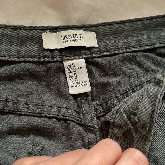 Forever 21 green jeans - M - Picture 2 of 2